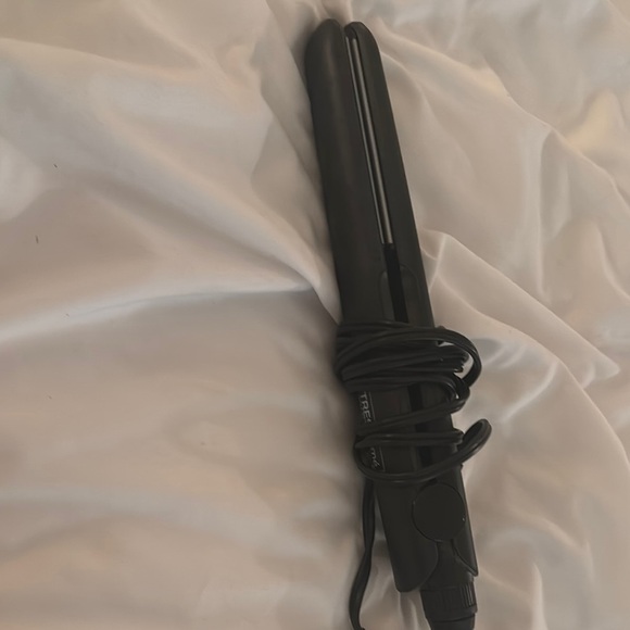 TRESemmé Black Hair Straightener - Picture 4 of 4